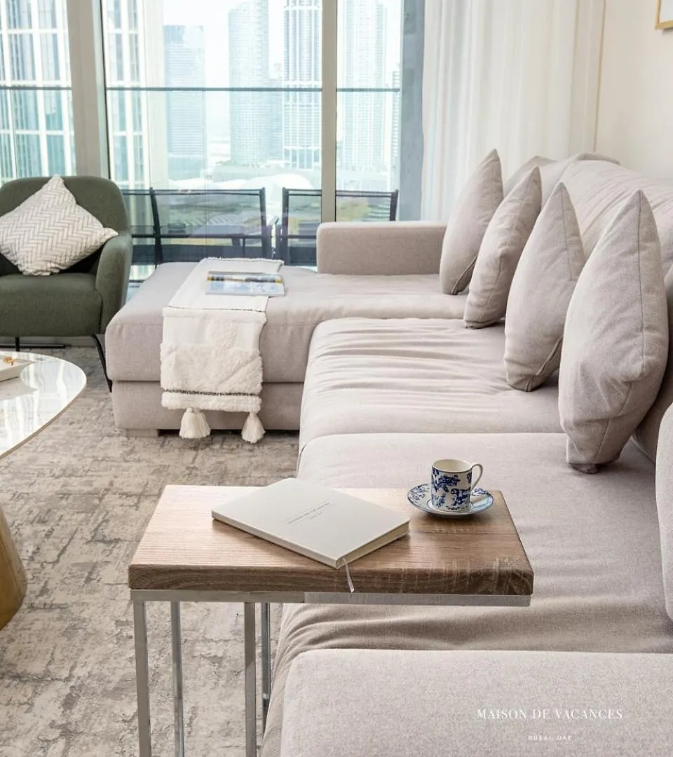 Three Bedroom In Downtown With Burj Khalifa View Dubai