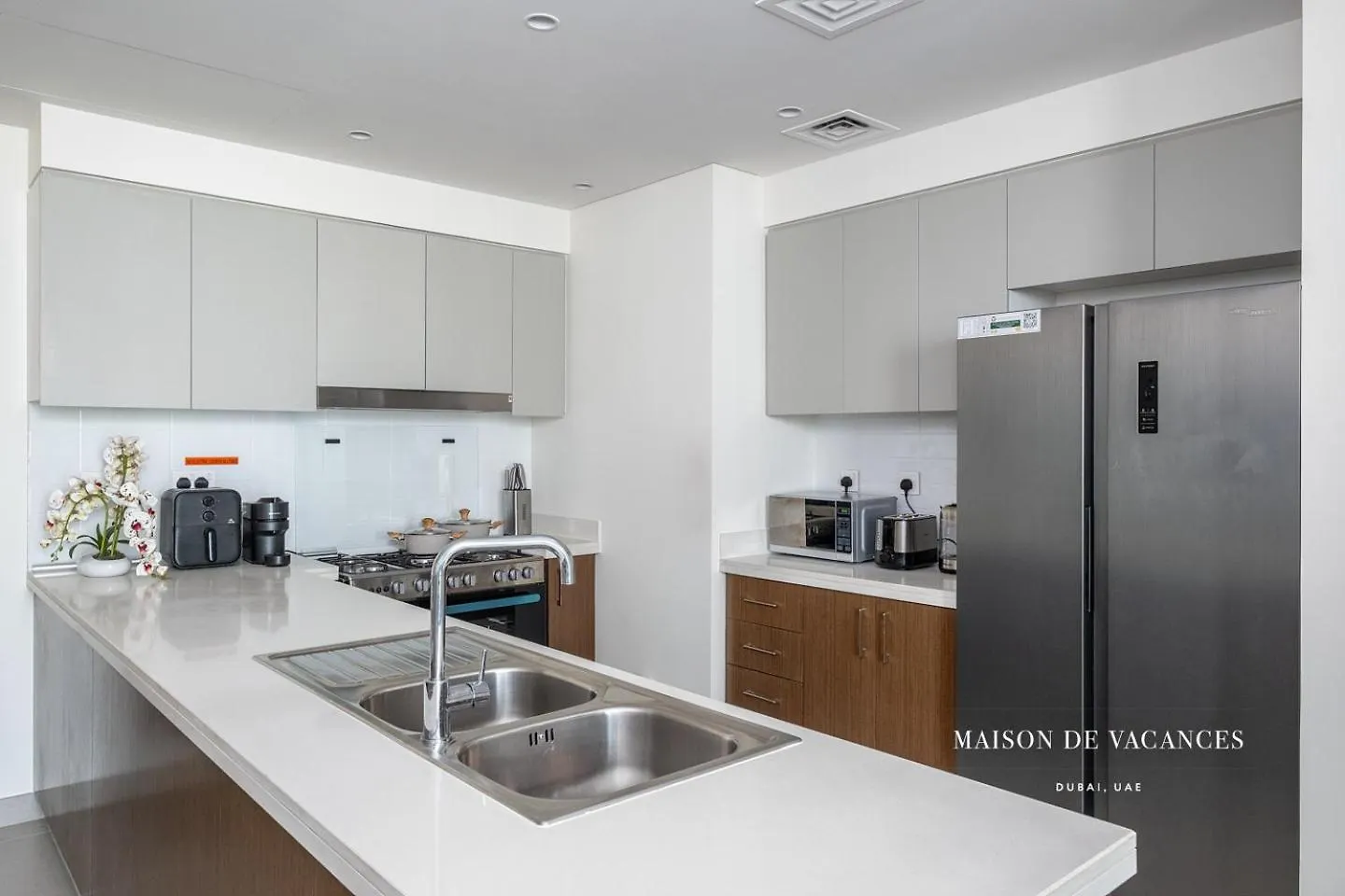 Apartment Three Bedroom In Downtown With Burj Khalifa View Dubai