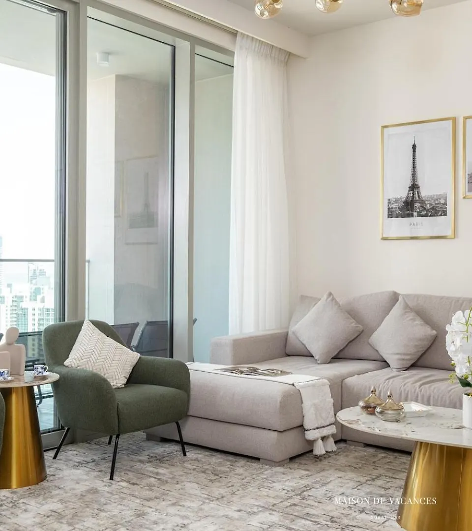 Three Bedroom In Downtown With Burj Khalifa View Dubai