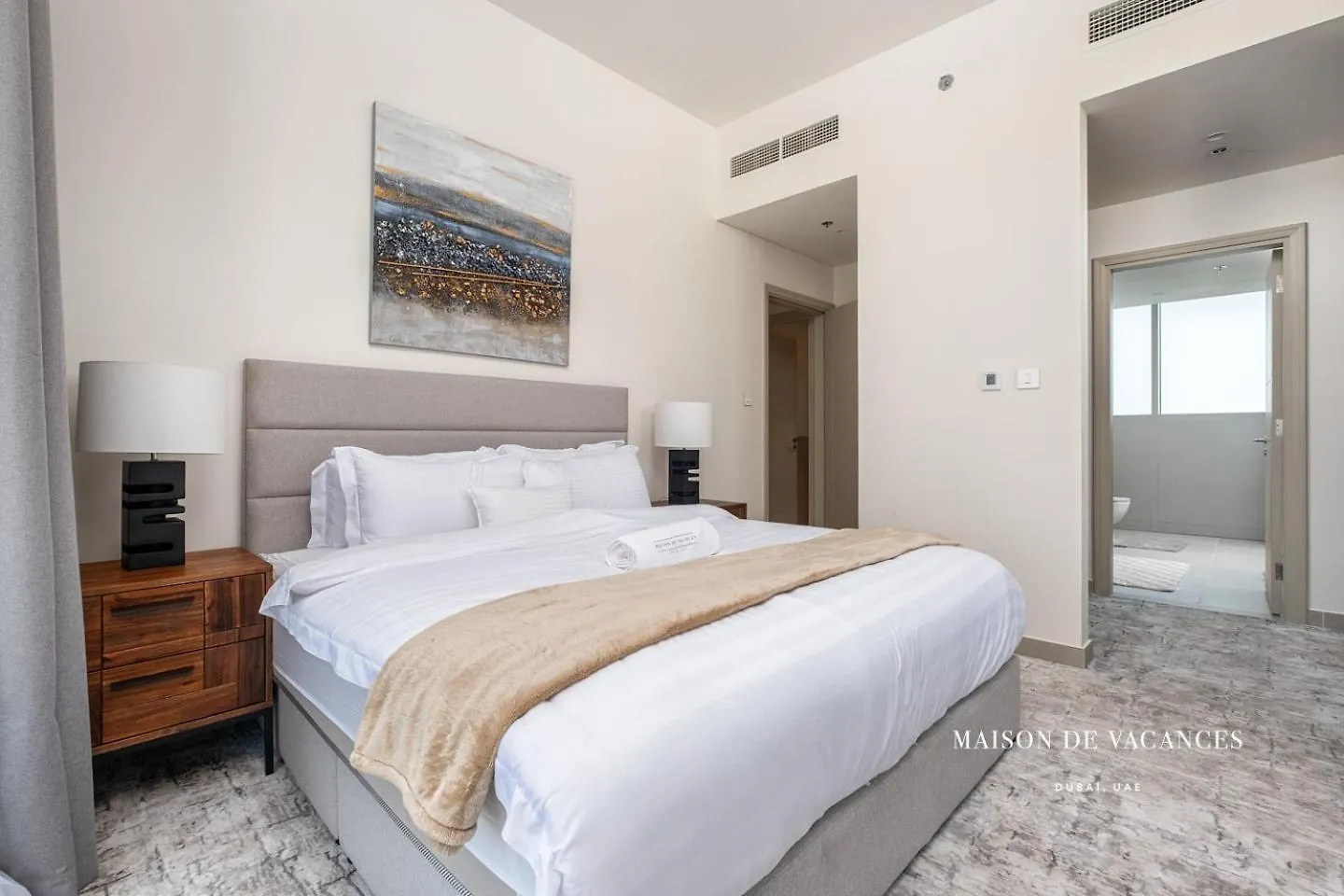 Apartment Three Bedroom In Downtown With Burj Khalifa View Dubai